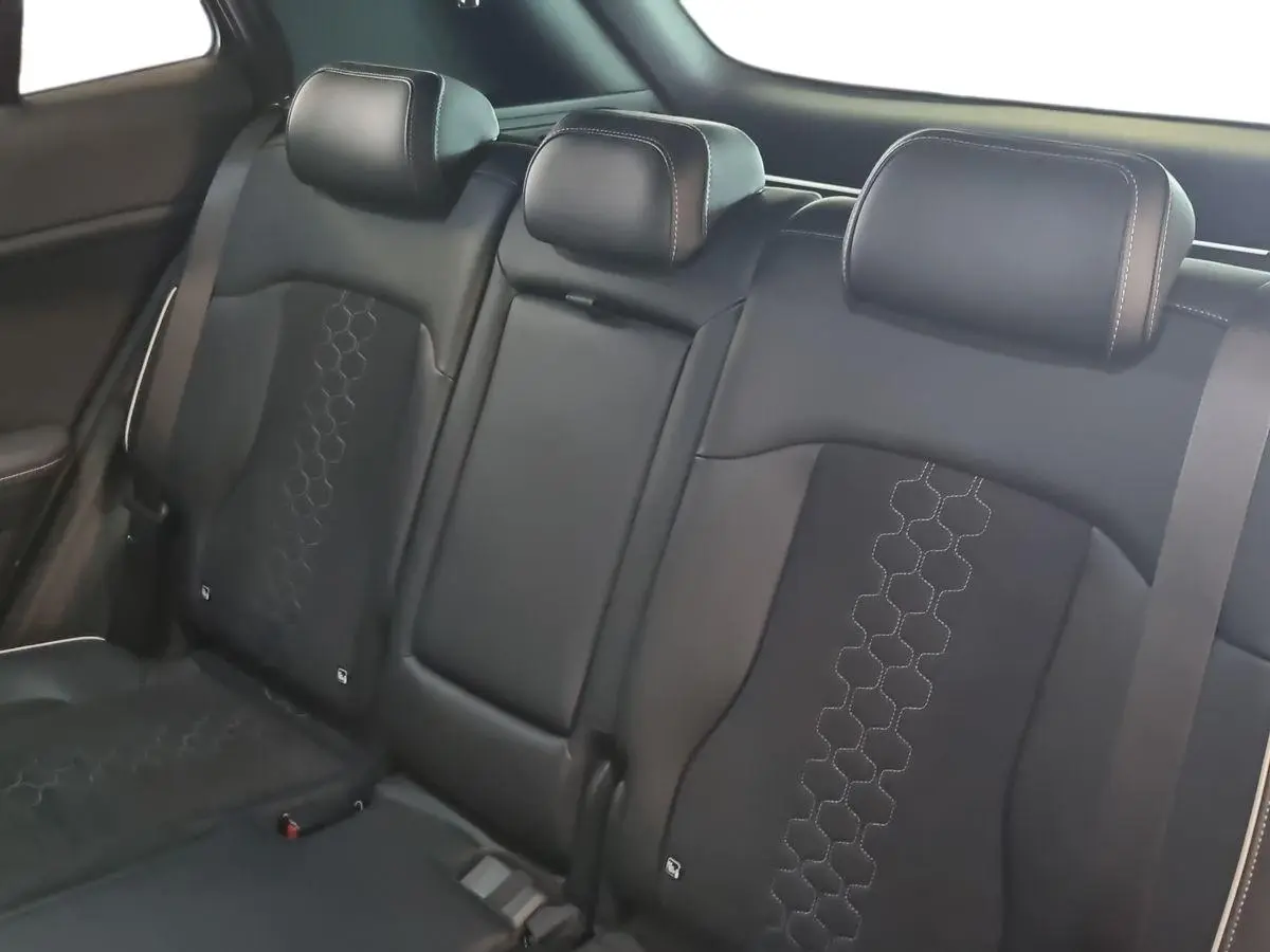 Immagine 13 Peugeot 208