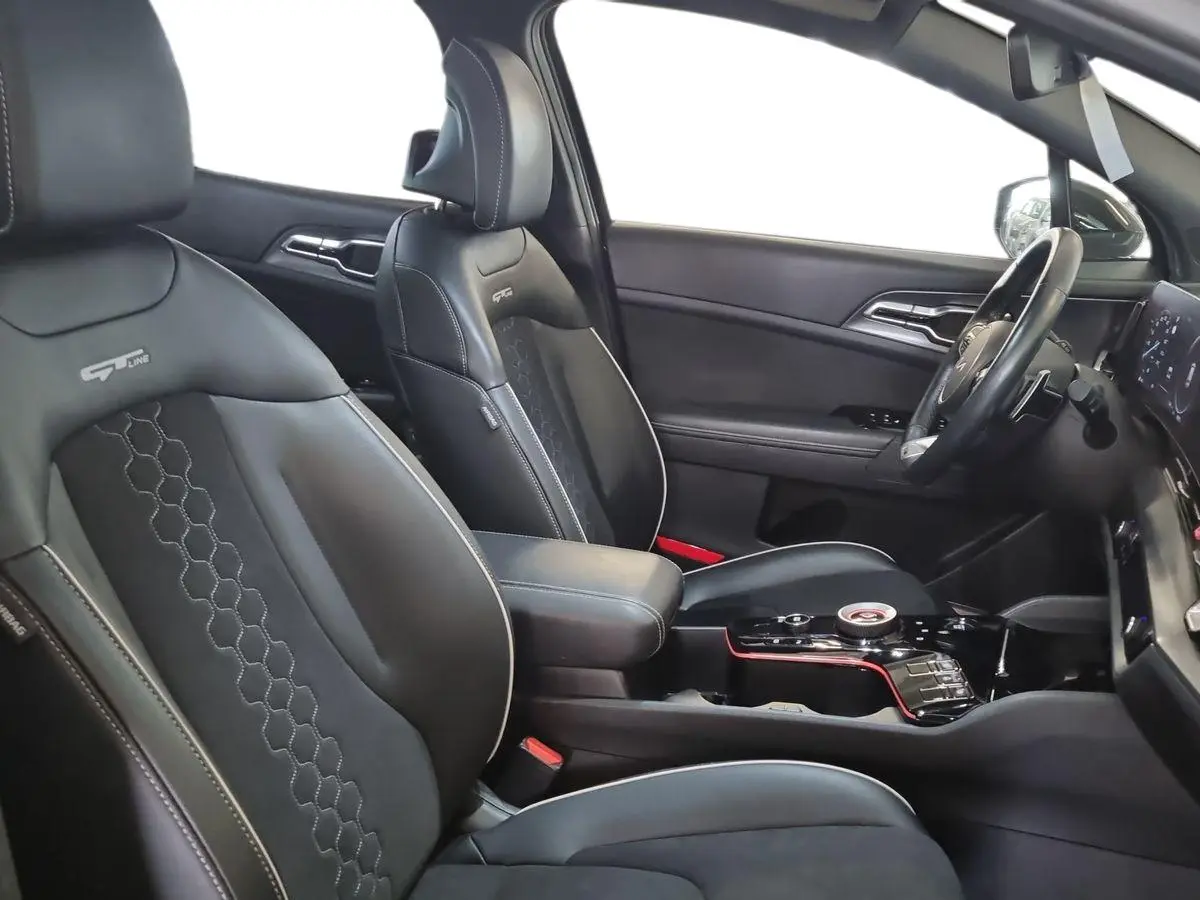 Immagine 15 Peugeot 208