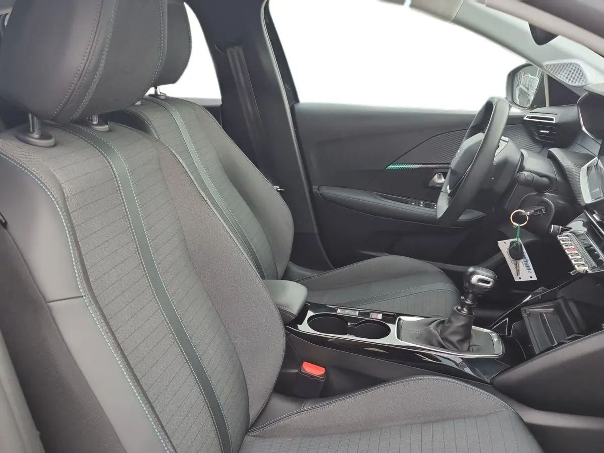 Immagine 15 Peugeot 208