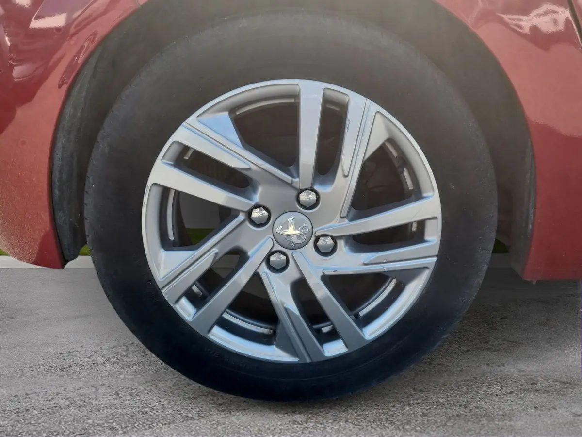 Immagine 8 Peugeot 208