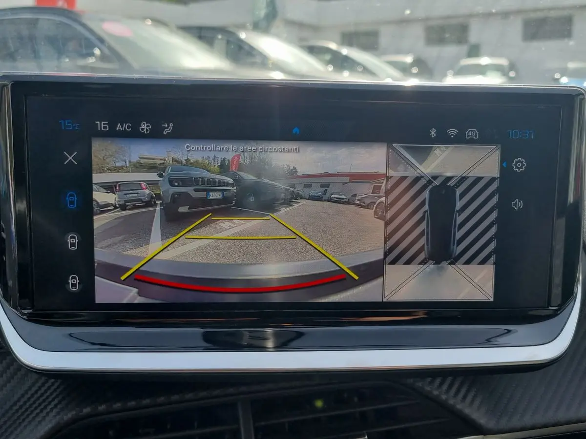 Immagine 16 Peugeot 208