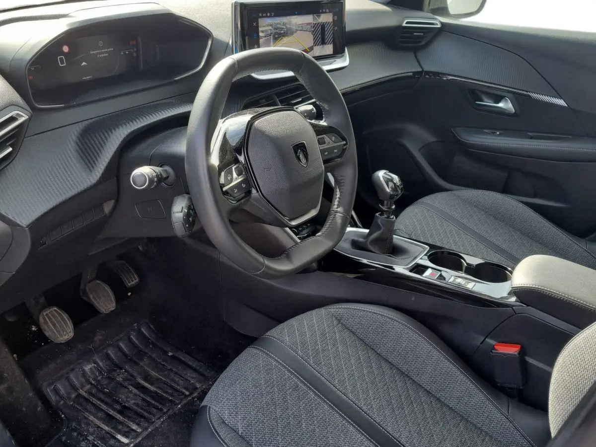 Immagine 9 Peugeot 208