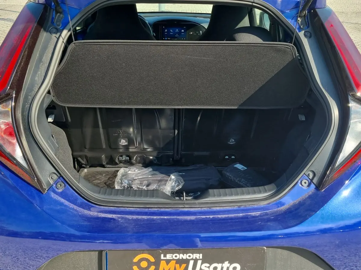 Immagine 7 Toyota Aygo X