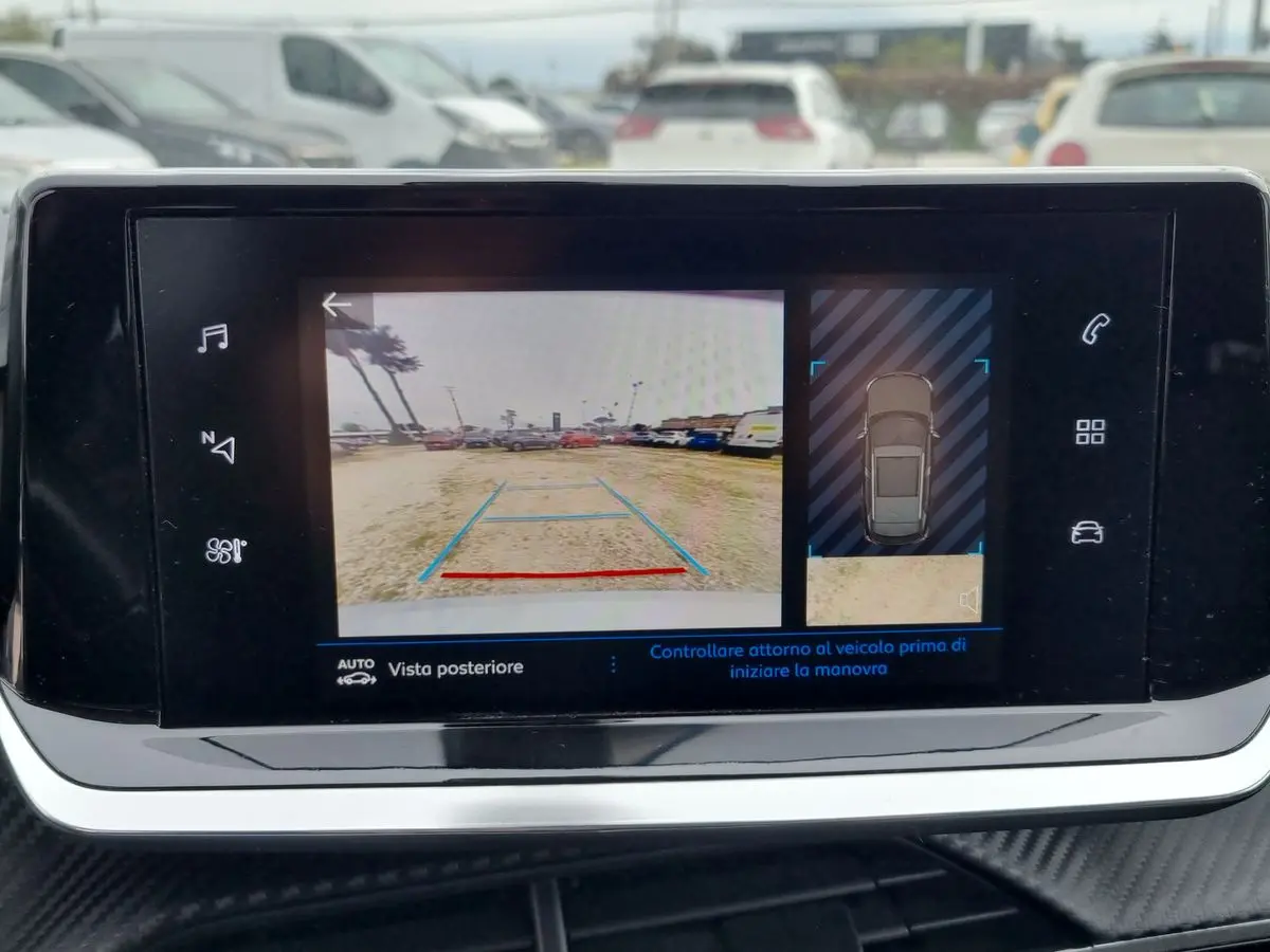 Immagine 16 Peugeot 2008