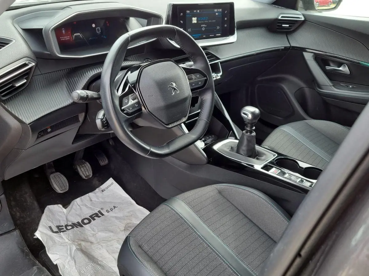 Immagine 9 Peugeot 2008