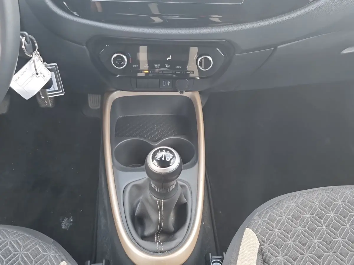 Immagine 11 Toyota Aygo X