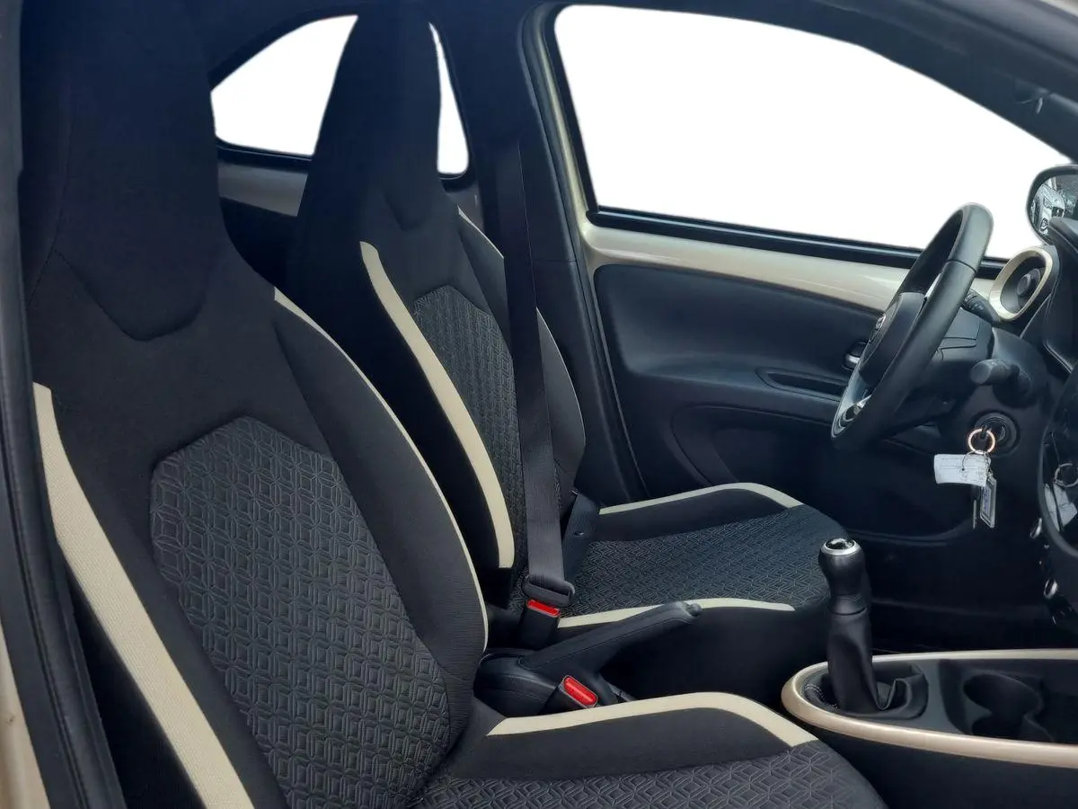 Immagine 15 Toyota Aygo X