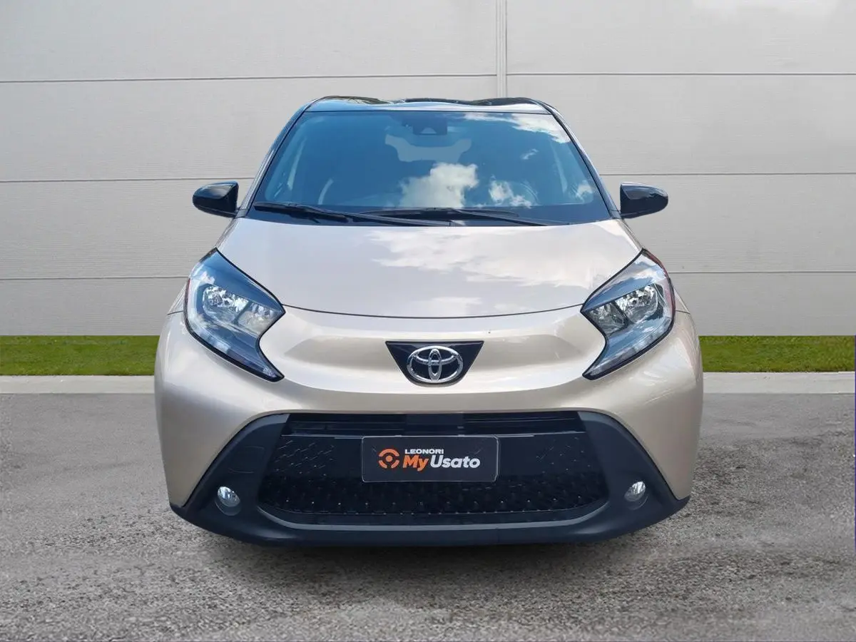Foto 2 Toyota Aygo X