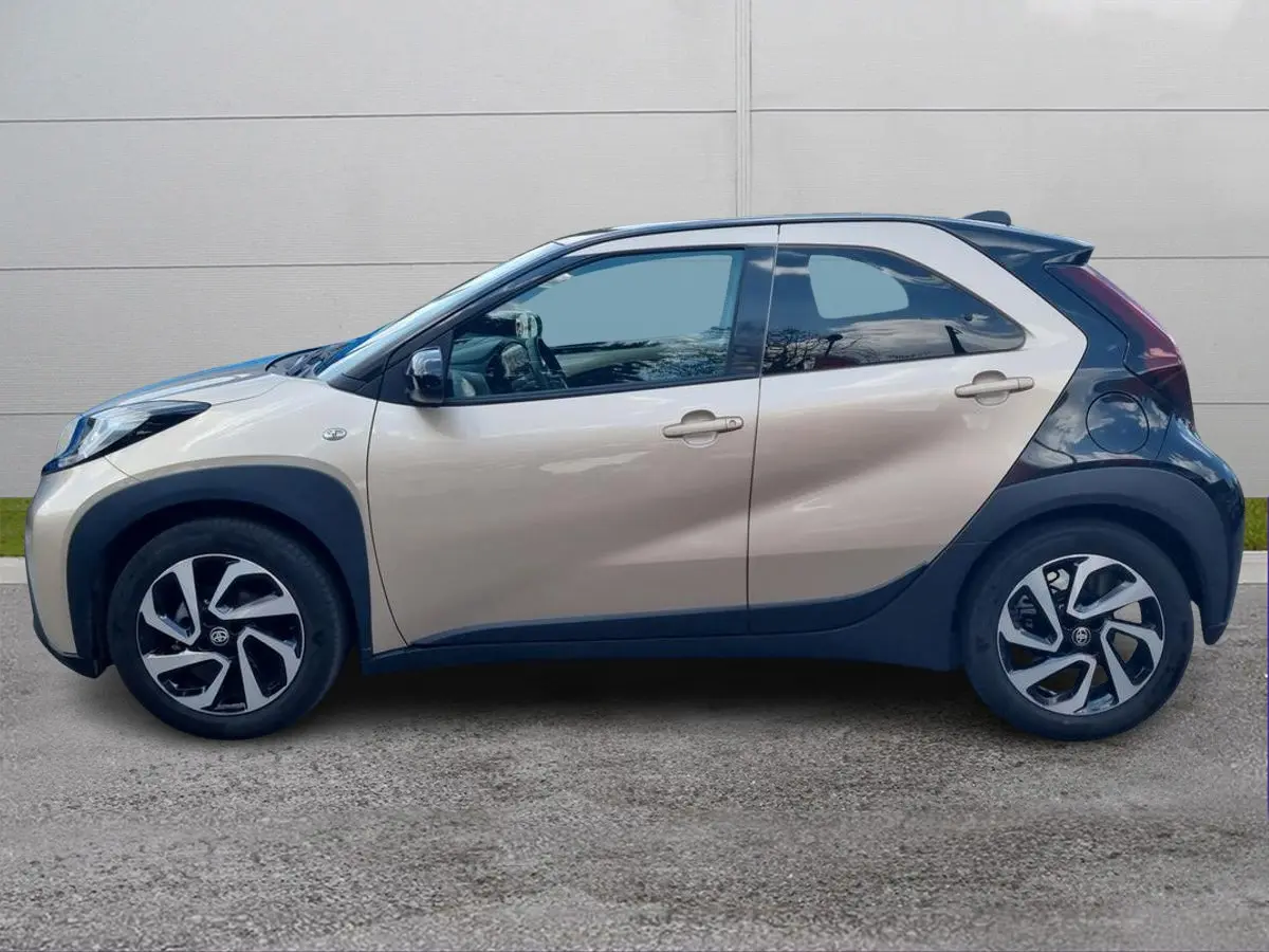 Foto 3 Toyota Aygo X