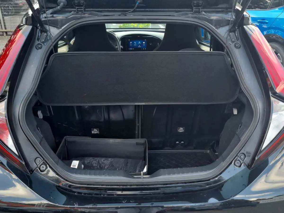 Immagine 7 Toyota Aygo X