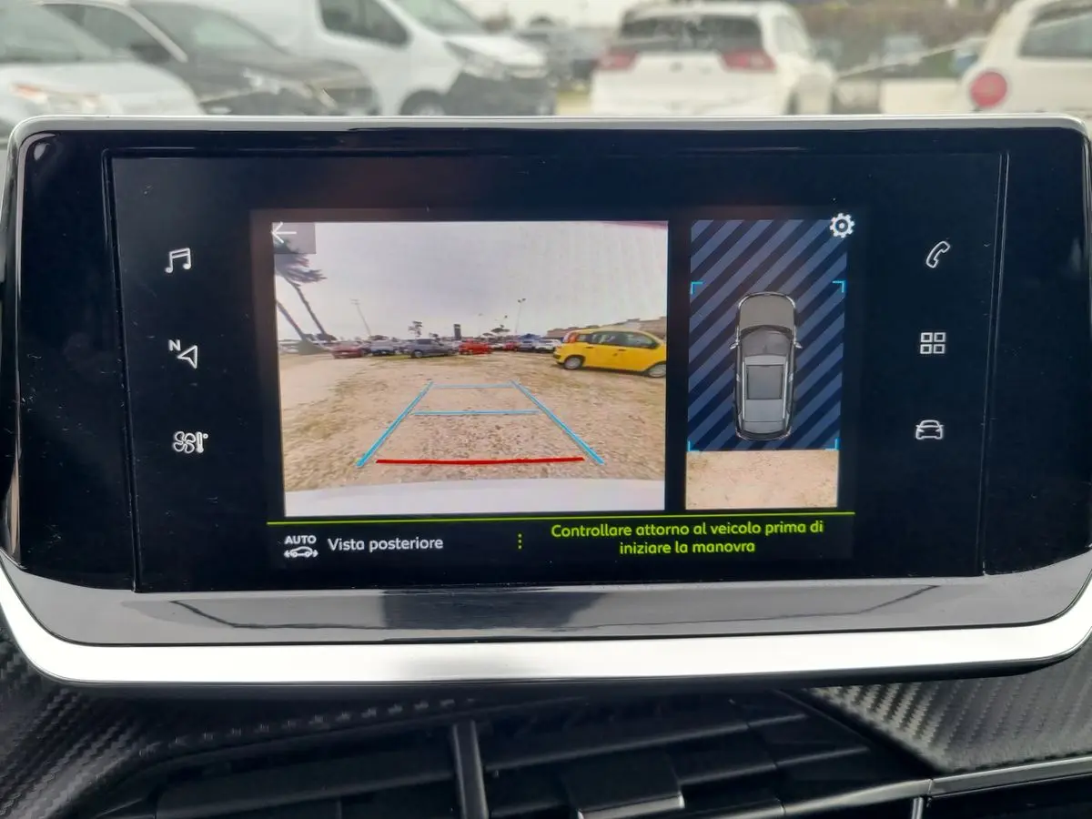 Immagine 16 Peugeot 2008