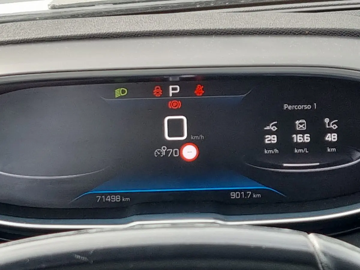 Immagine 12 Peugeot 3008