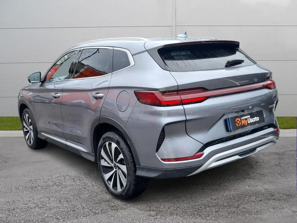 Immagine 5 BYD Seal U DM-i