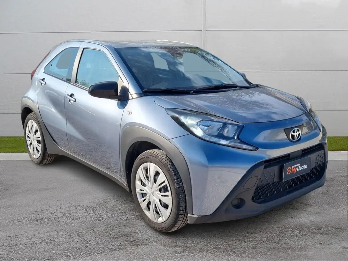 Foto 1 Toyota Aygo X