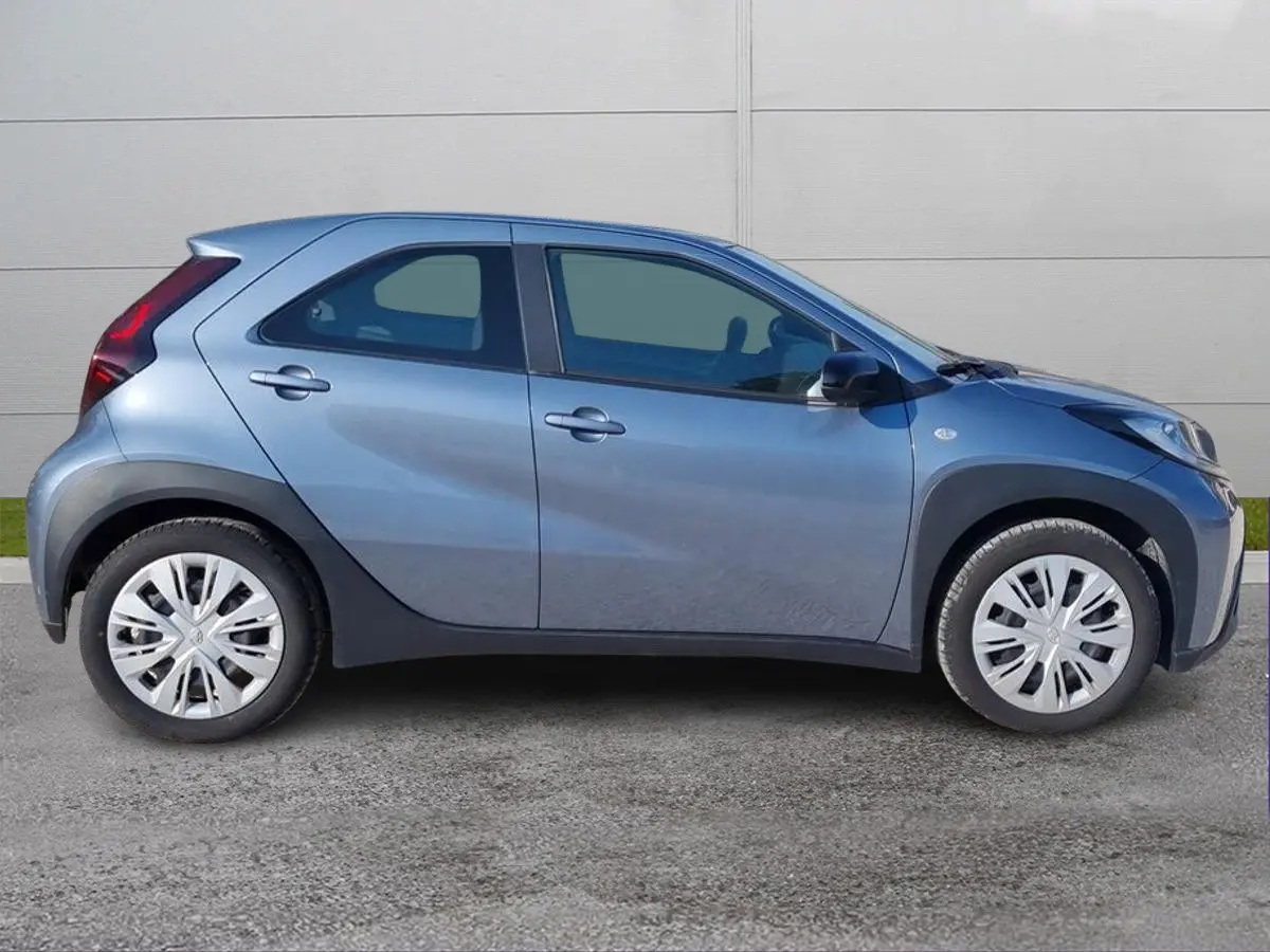 Foto 4 Toyota Aygo X
