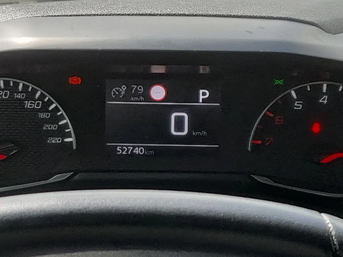 Immagine 12 Peugeot 208