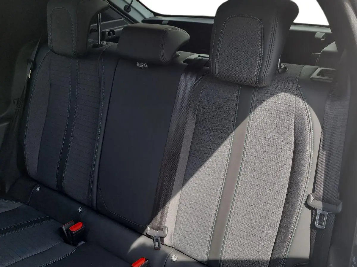 Immagine 13 Peugeot 208