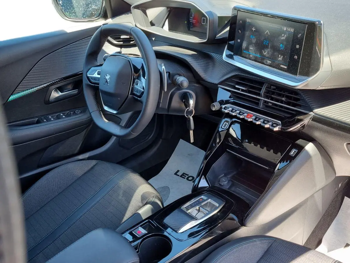 Immagine 14 Peugeot 208