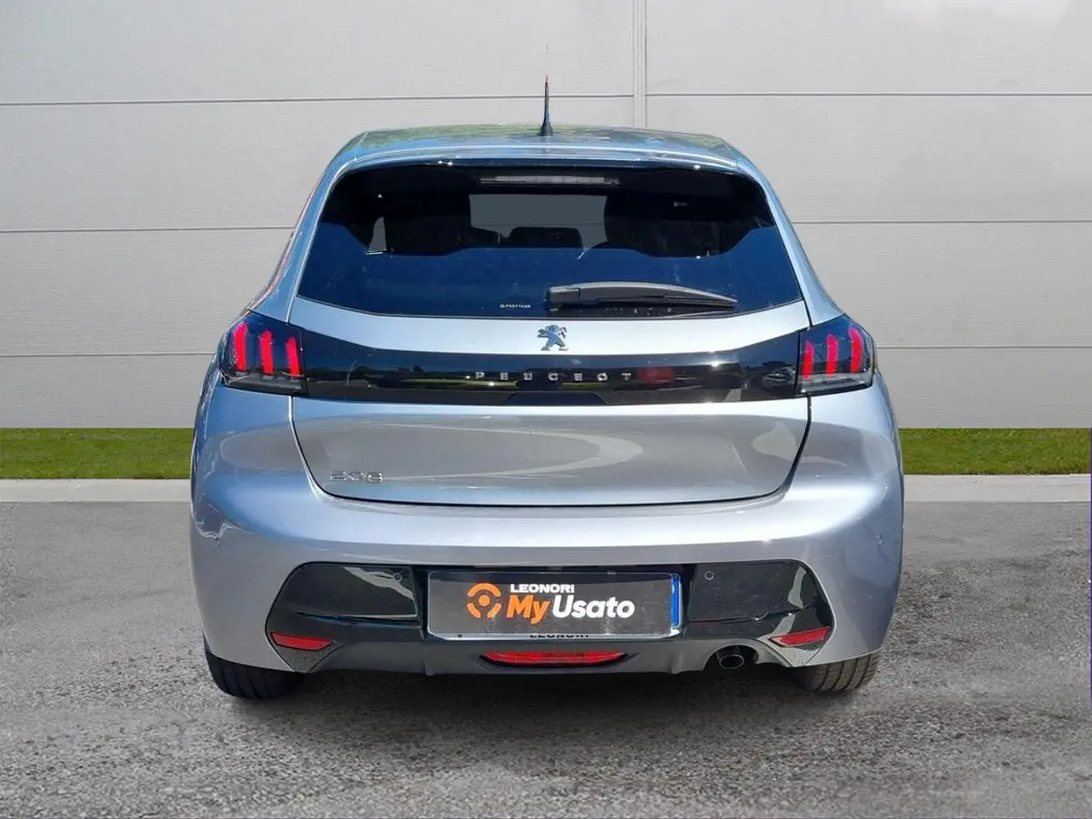 Immagine 6 Peugeot 208