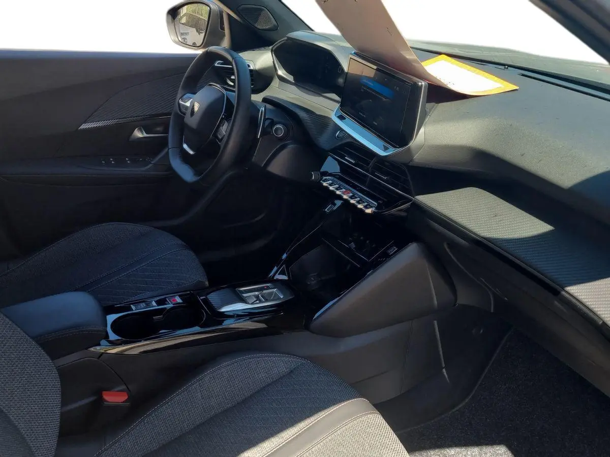 Immagine 14 Peugeot 2008