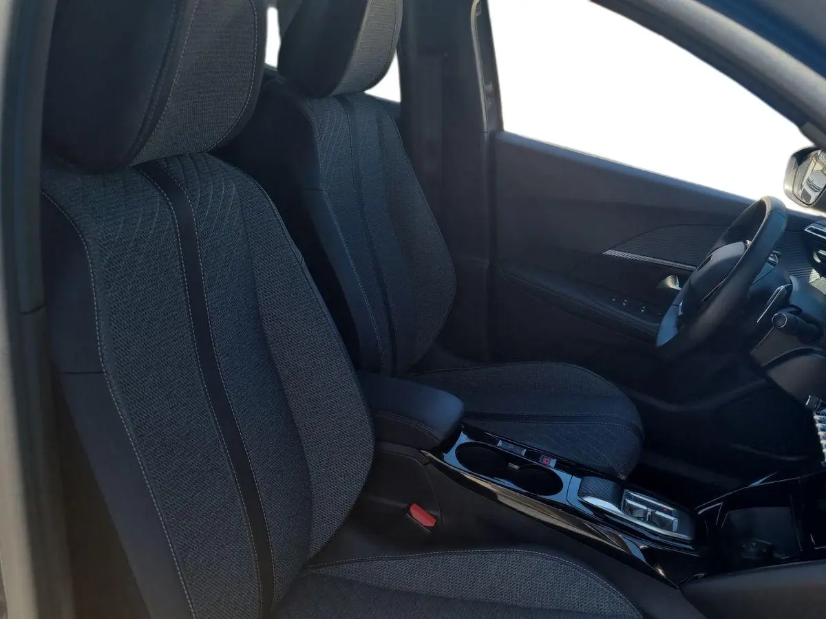 Immagine 15 Peugeot 2008