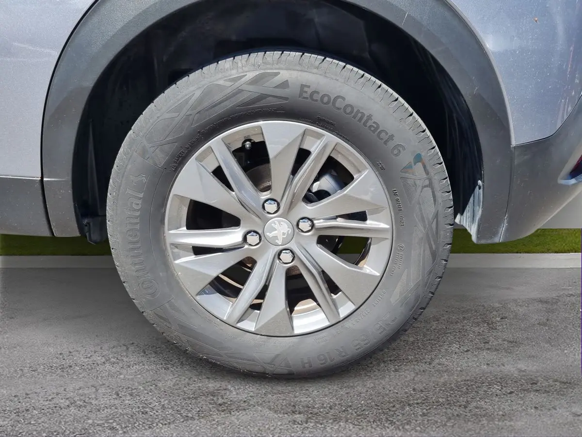 Immagine 8 Peugeot 2008