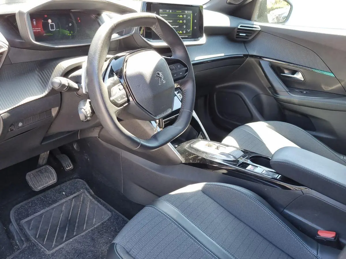 Immagine 9 Peugeot 2008