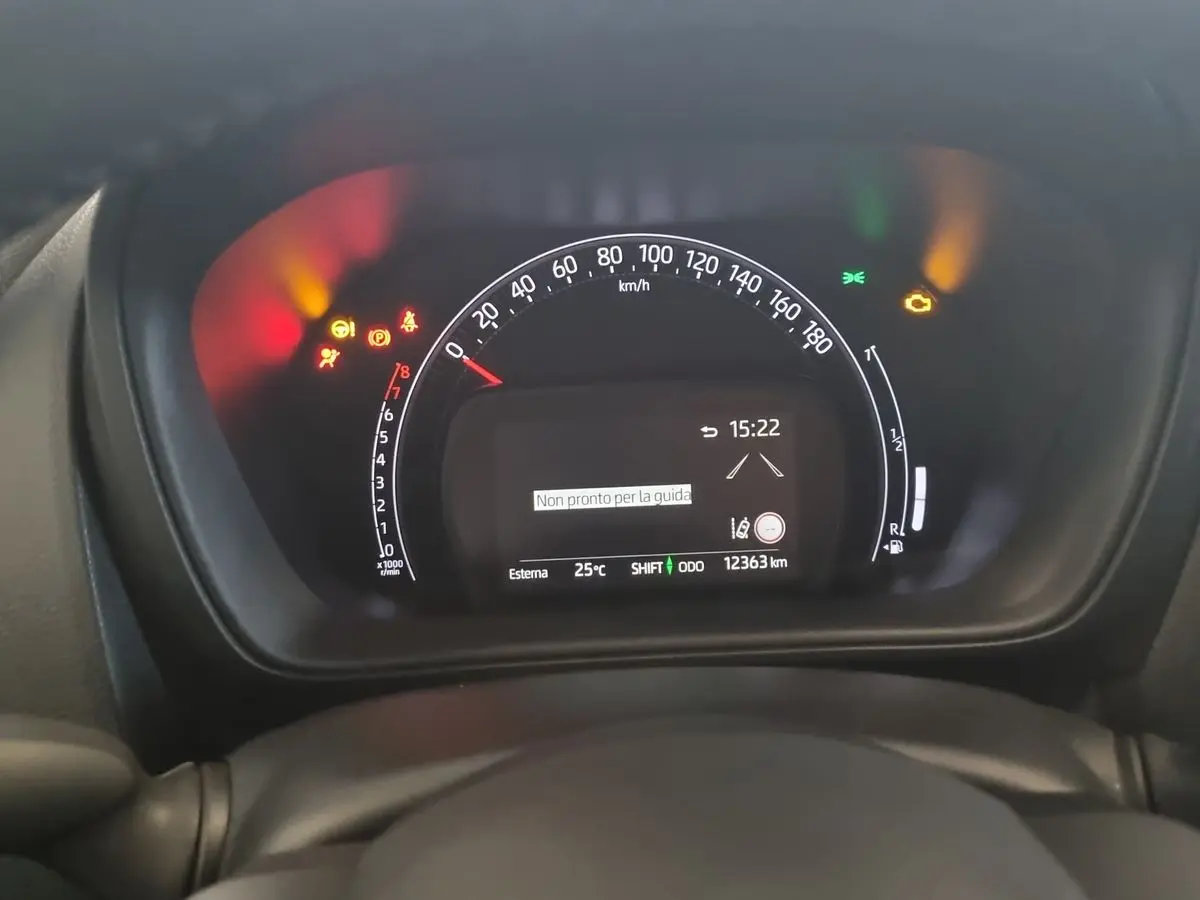 Immagine 12 Toyota Aygo X