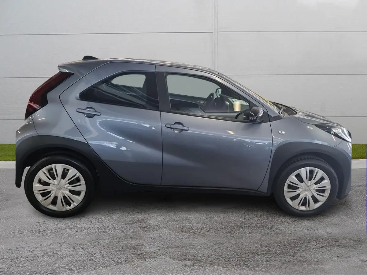 Foto 4 Toyota Aygo X