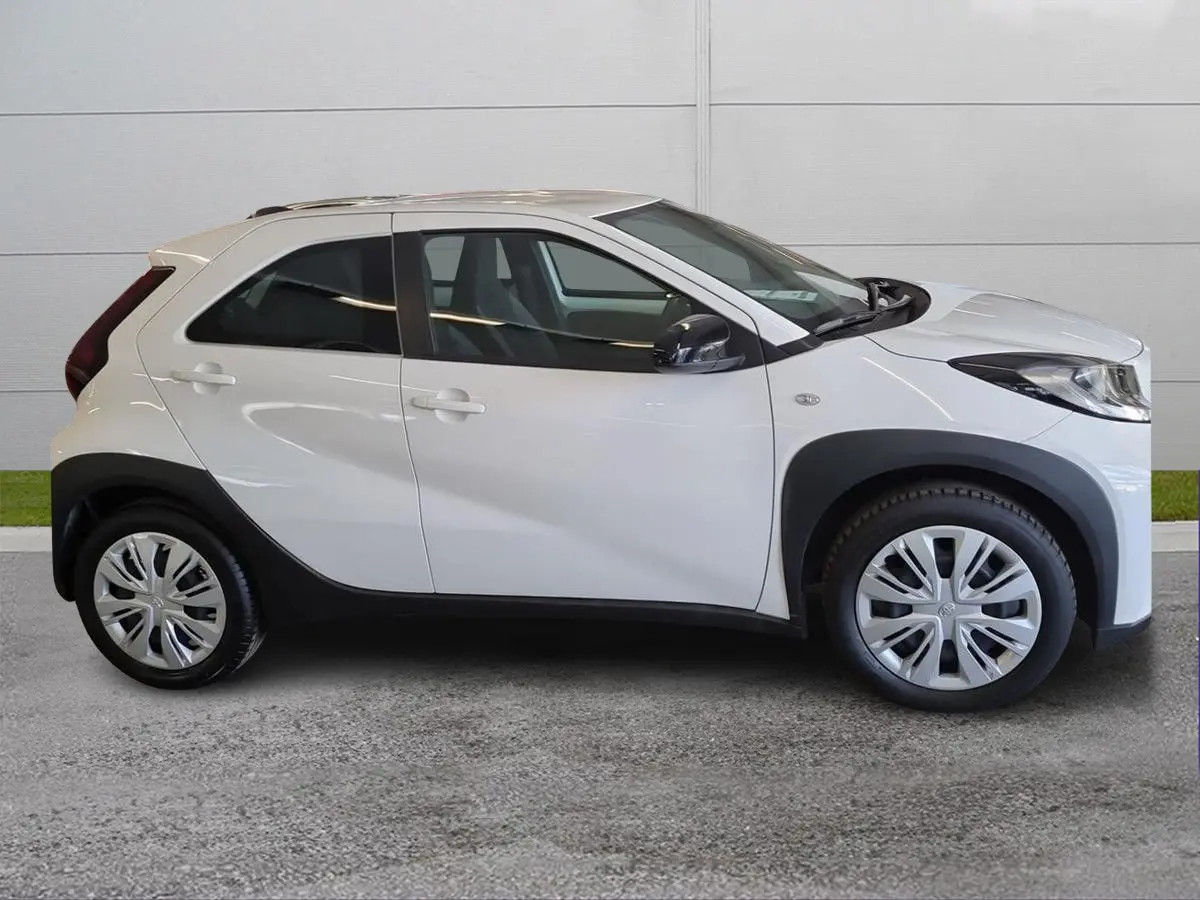 Foto 4 Toyota Aygo X