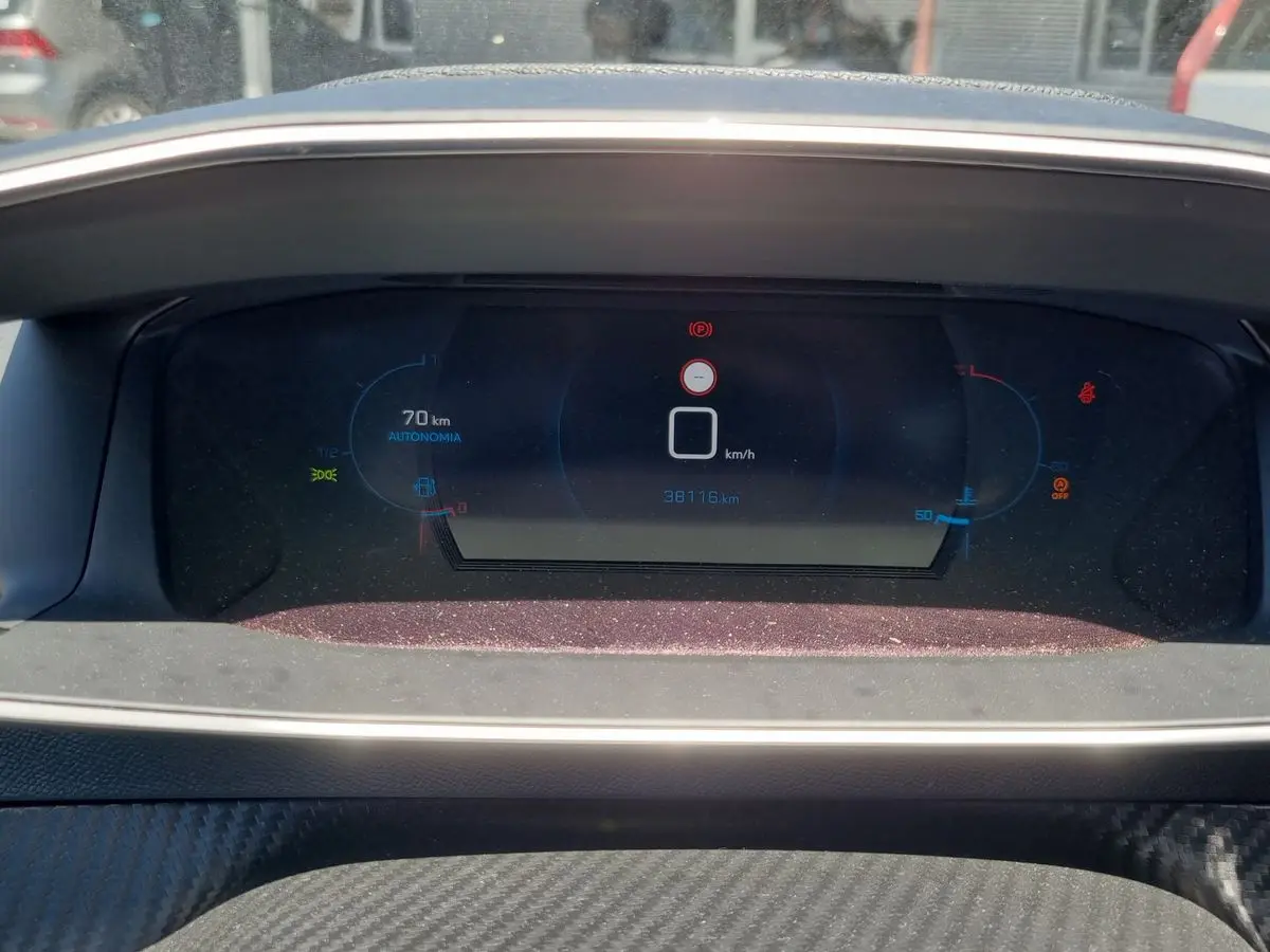 Immagine 12 Peugeot 208