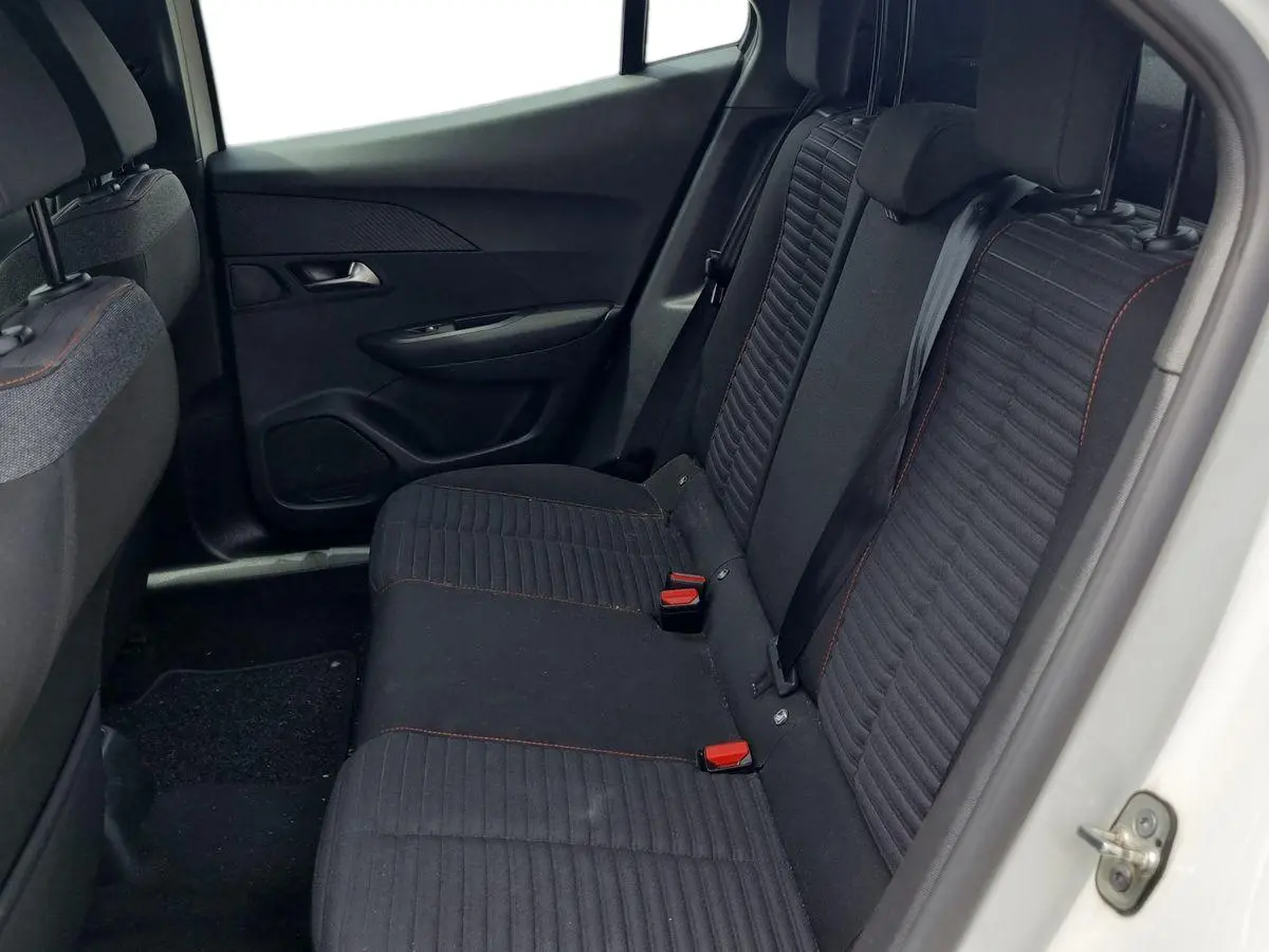 Immagine 13 Peugeot 2008