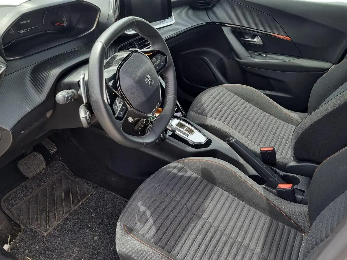 Immagine 9 Peugeot 2008