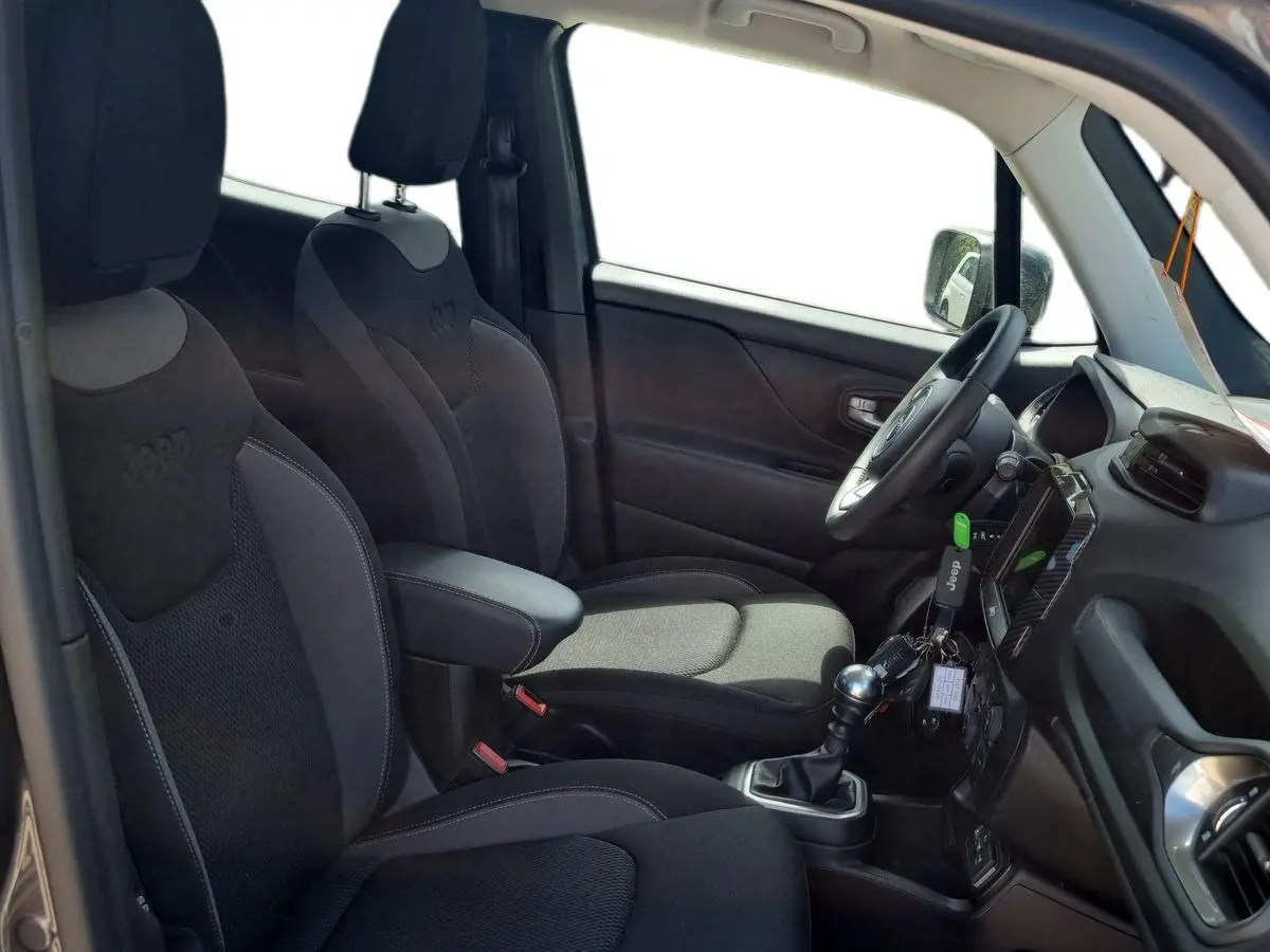 Immagine 15 Jeep Renegade