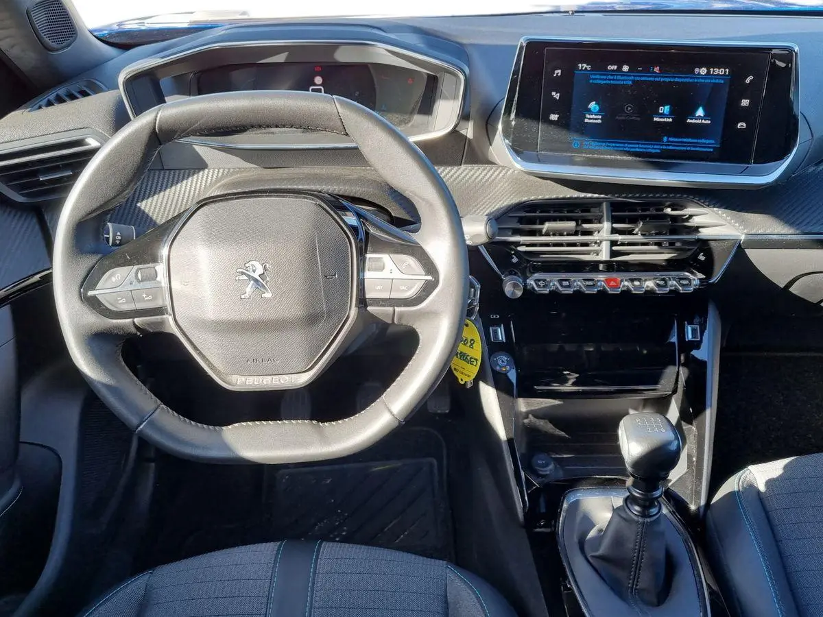 Immagine 10 Peugeot 2008