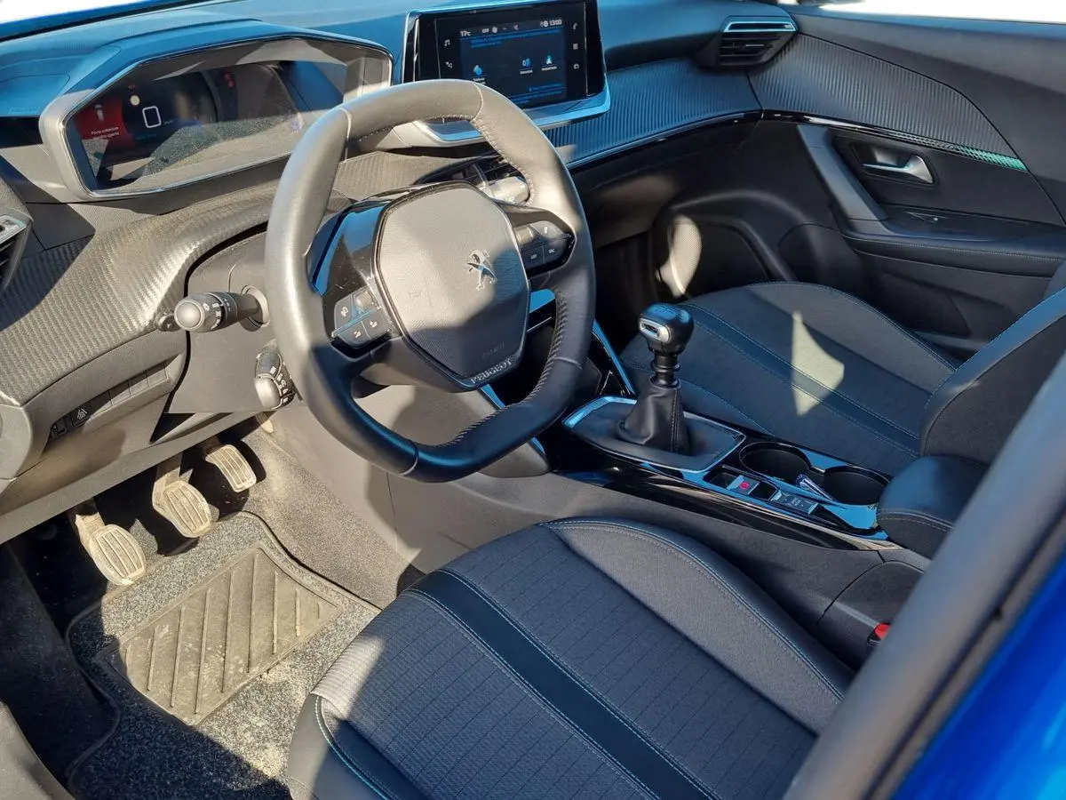 Immagine 9 Peugeot 2008