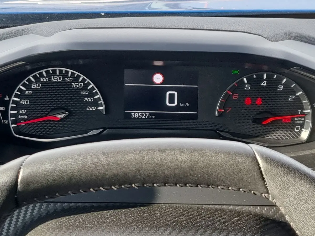 Immagine 12 Peugeot 2008