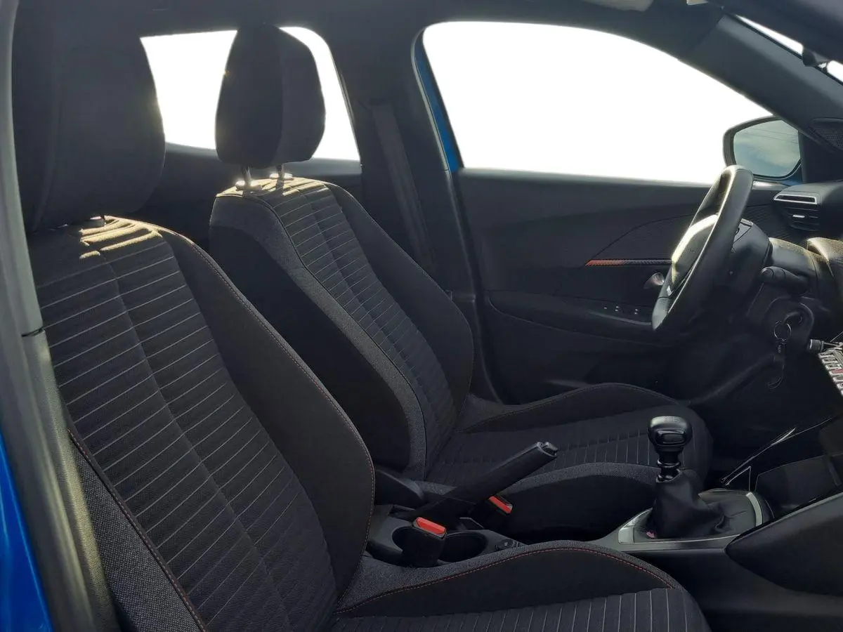 Immagine 15 Peugeot 2008