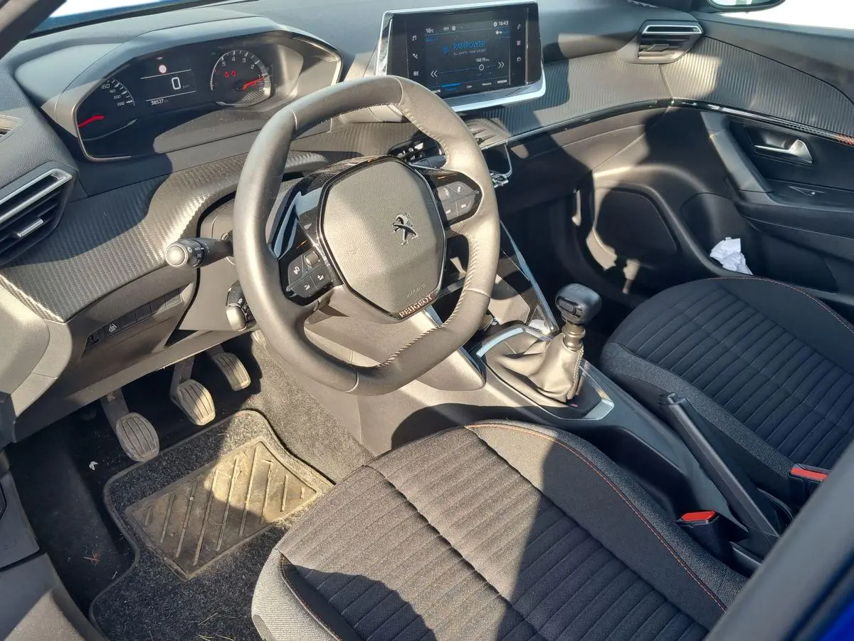 Immagine 9 Peugeot 2008