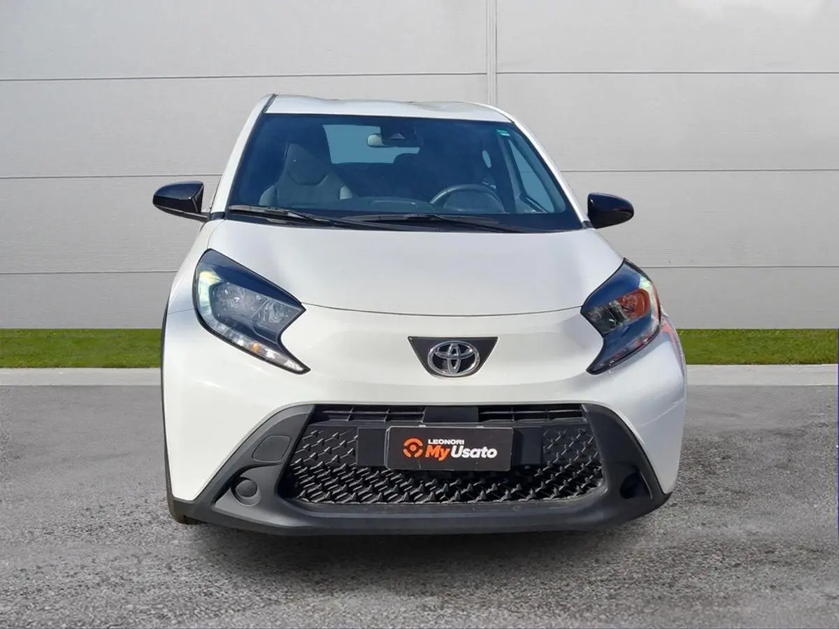 Foto 2 Toyota Aygo X