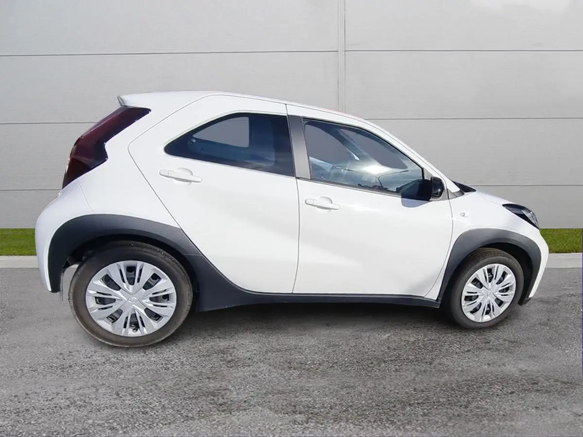 Foto 4 Toyota Aygo X