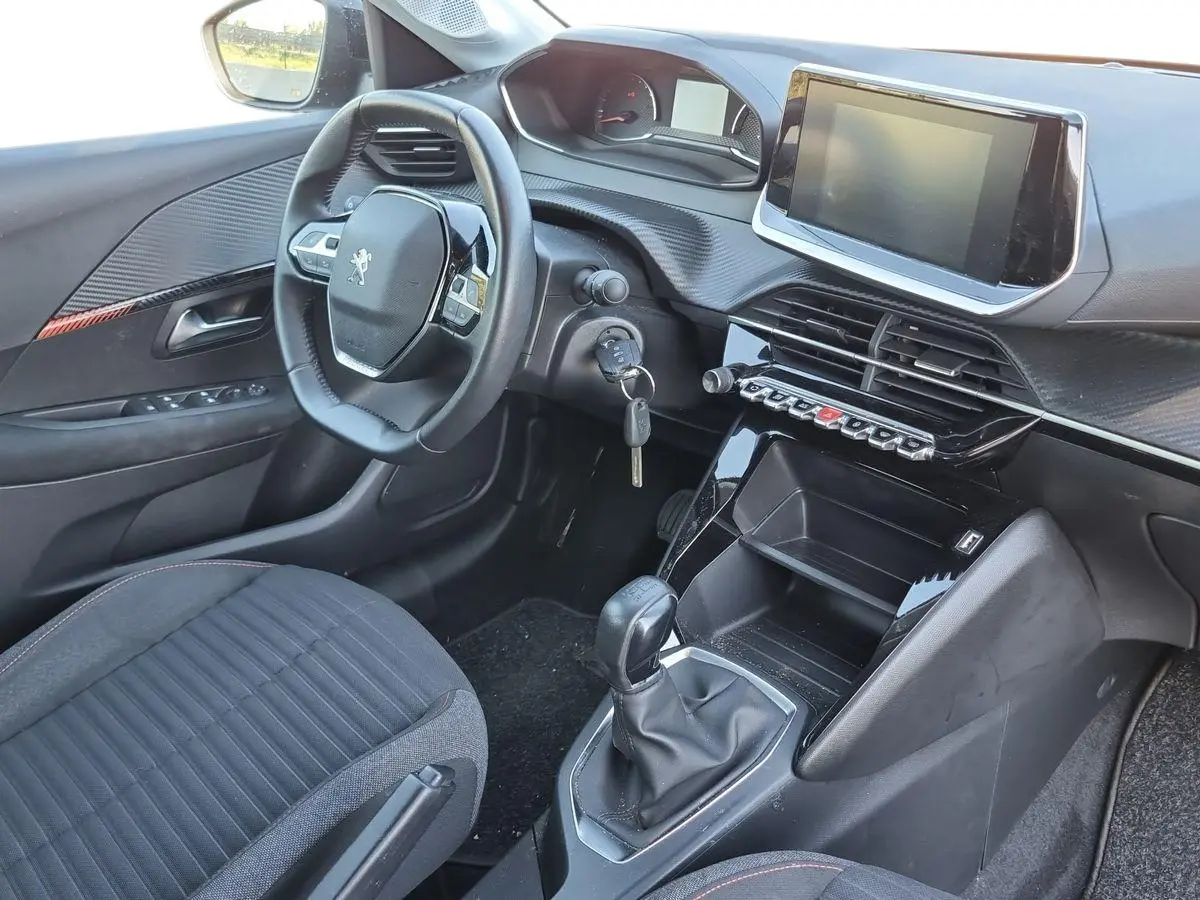 Immagine 14 Peugeot 208