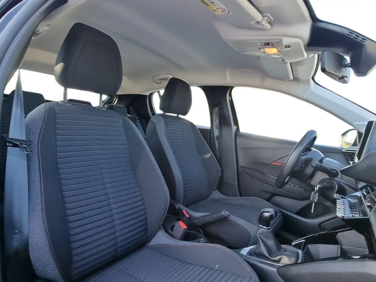 Immagine 15 Peugeot 208