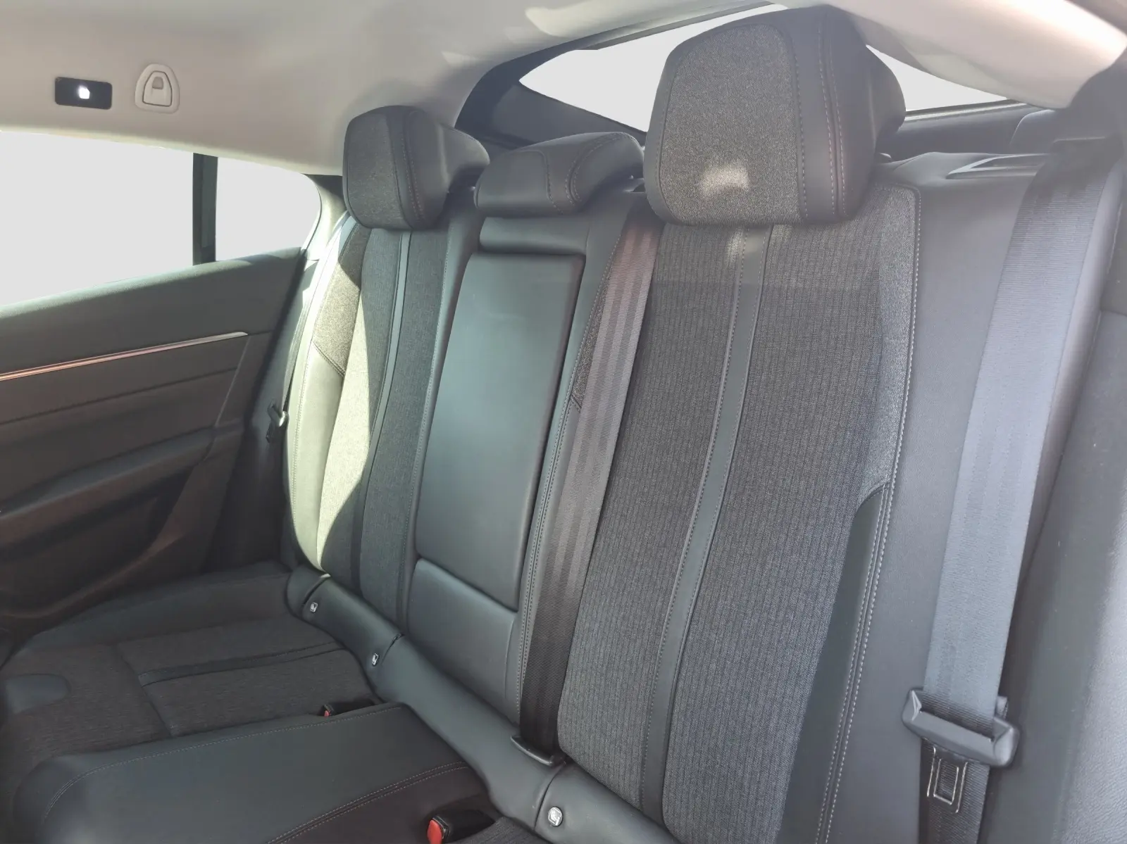Immagine 10 Peugeot 508 Berlina