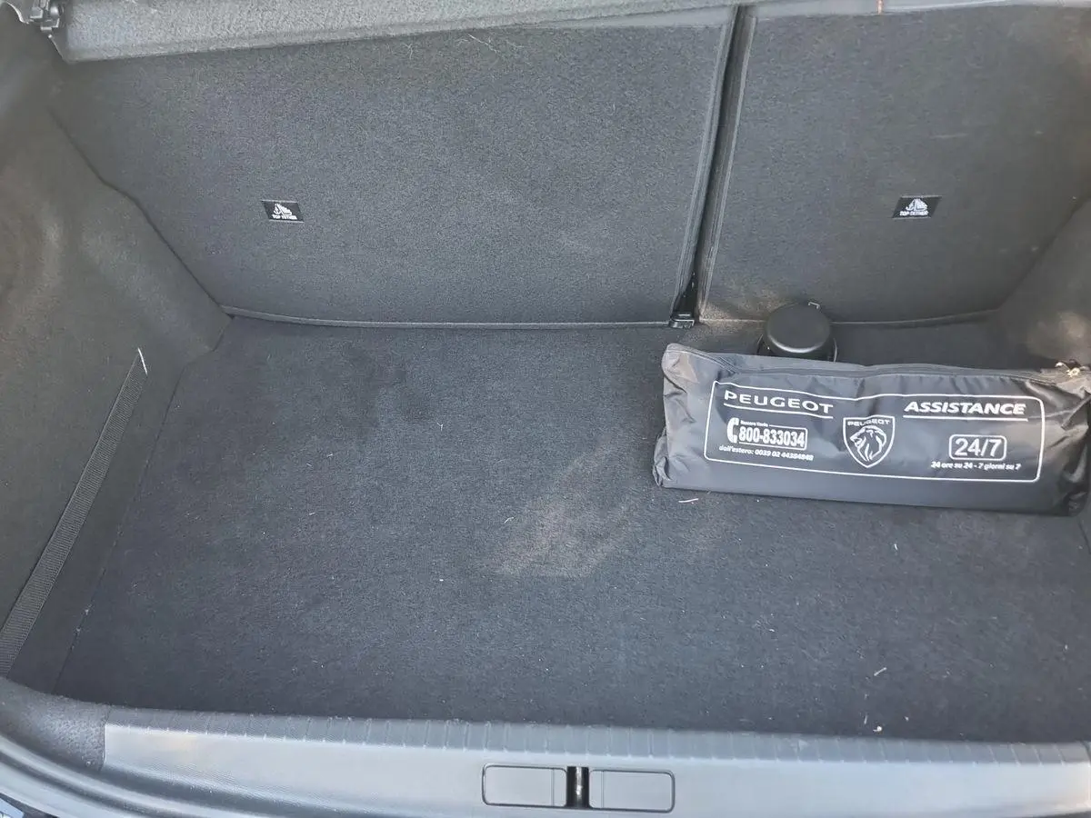 Immagine 7 Peugeot 208