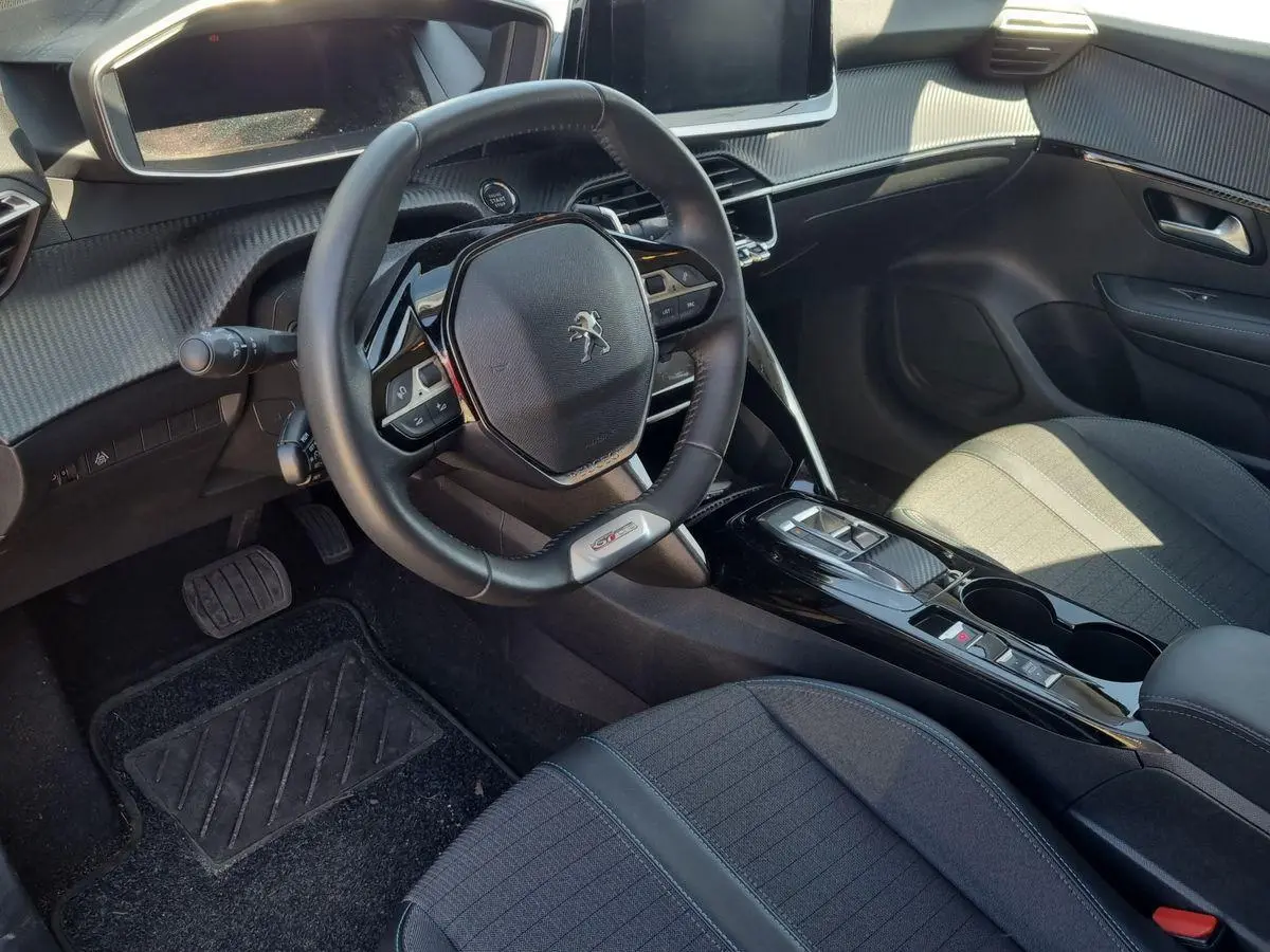 Immagine 9 Peugeot 208