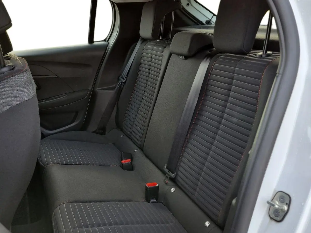 Immagine 13 Peugeot 208