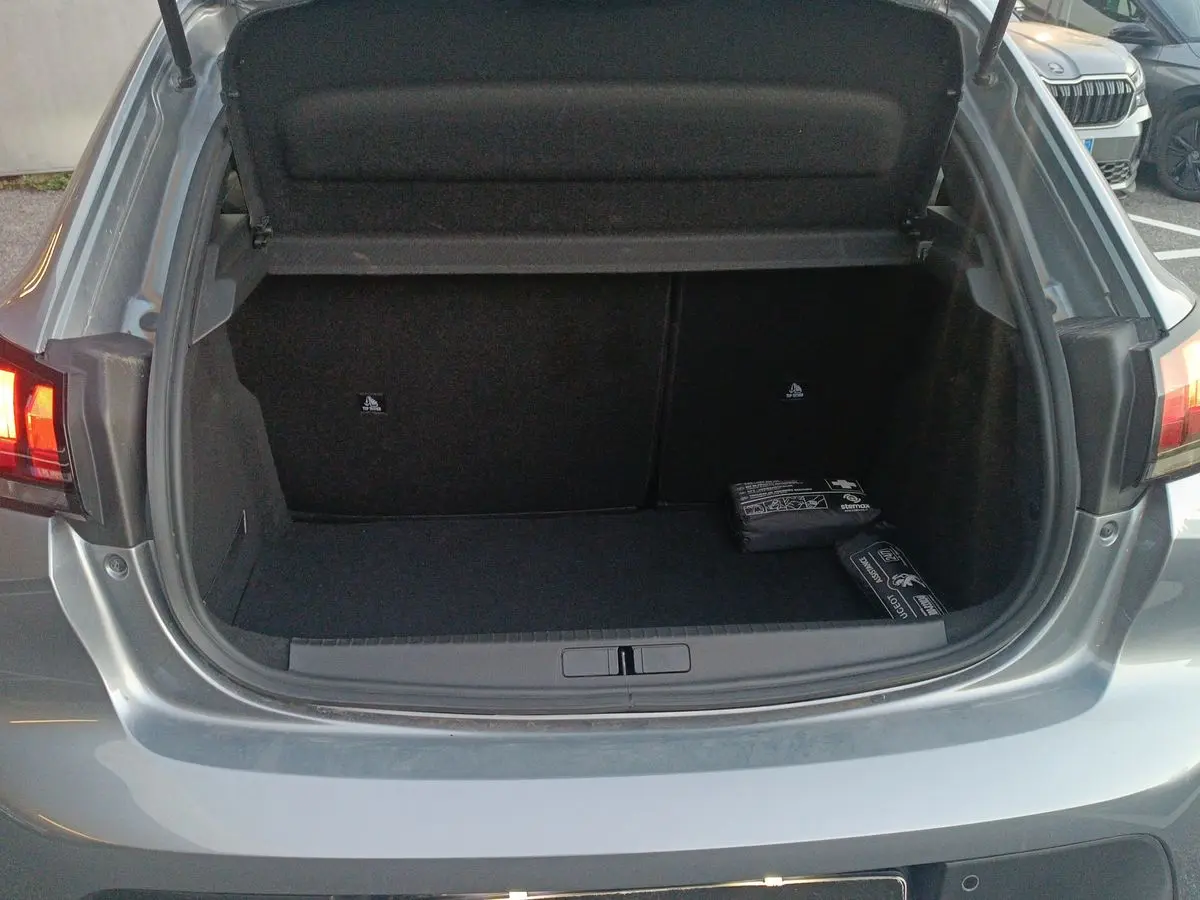 Immagine 7 Peugeot 208
