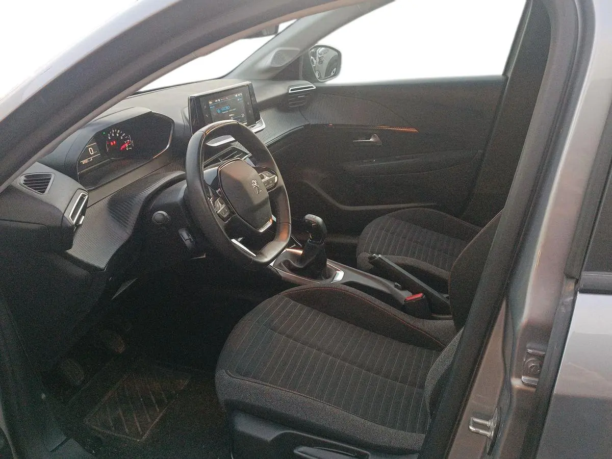 Immagine 9 Peugeot 208