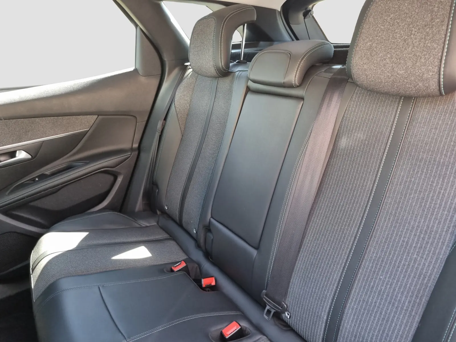 Immagine 10 Peugeot 3008